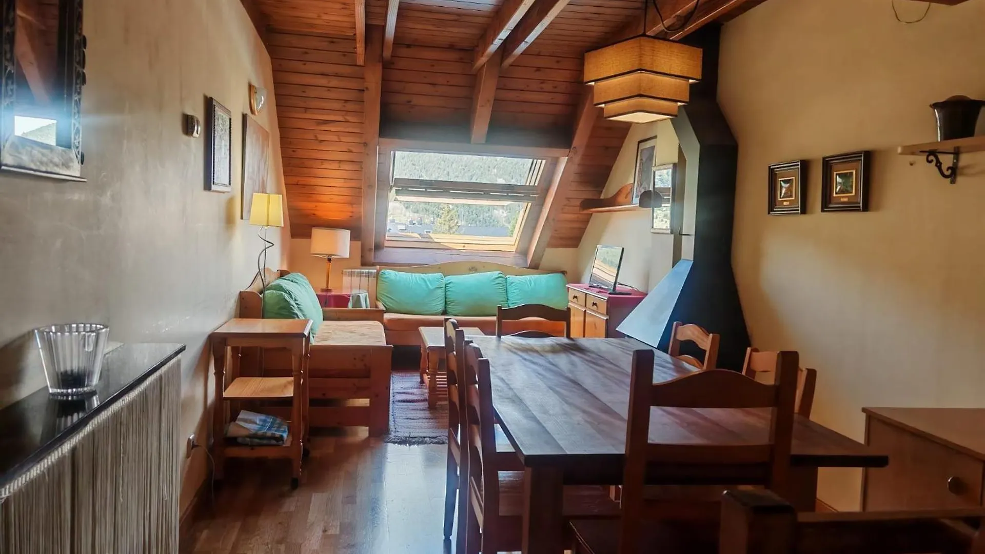 Apartamento Triplex Erta 8 Abuhardillado Y Con Excelentes Vistas Pla de l'Ermita